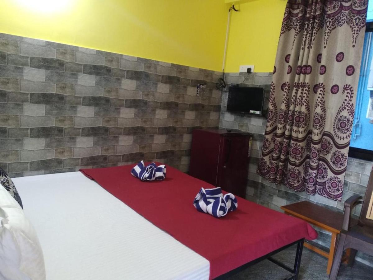 Baga F Leisure Stay Guest House Bagian luar foto