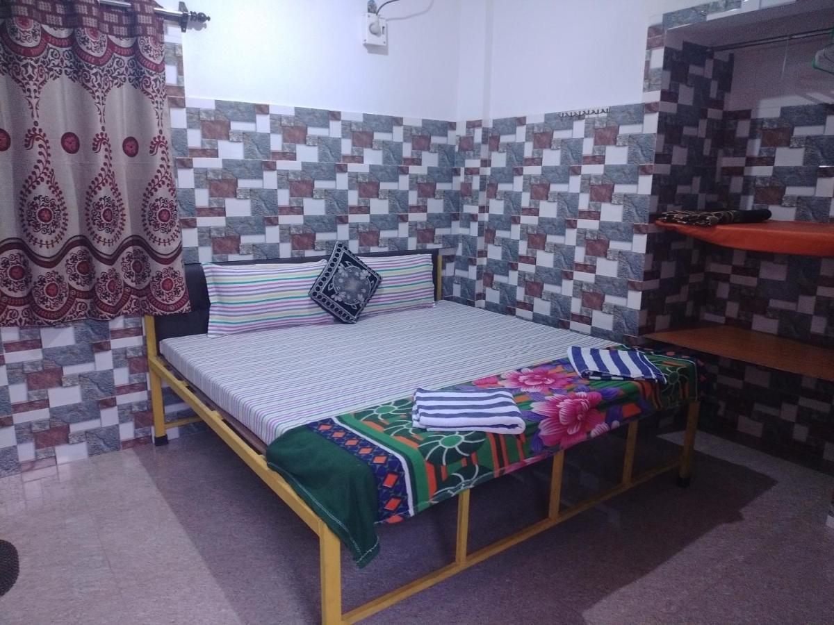 Baga F Leisure Stay Guest House Bagian luar foto