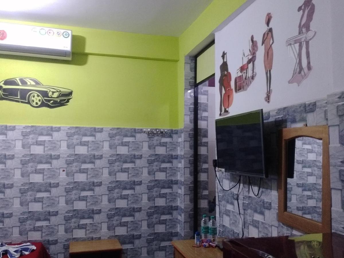 Baga F Leisure Stay Guest House Bagian luar foto