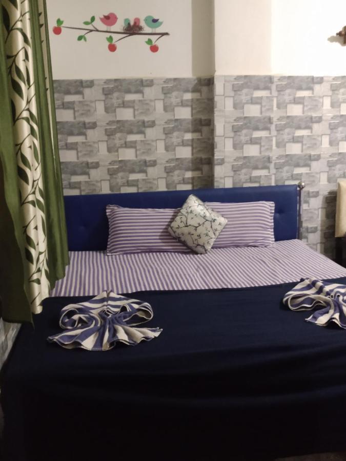 Baga F Leisure Stay Guest House Bagian luar foto